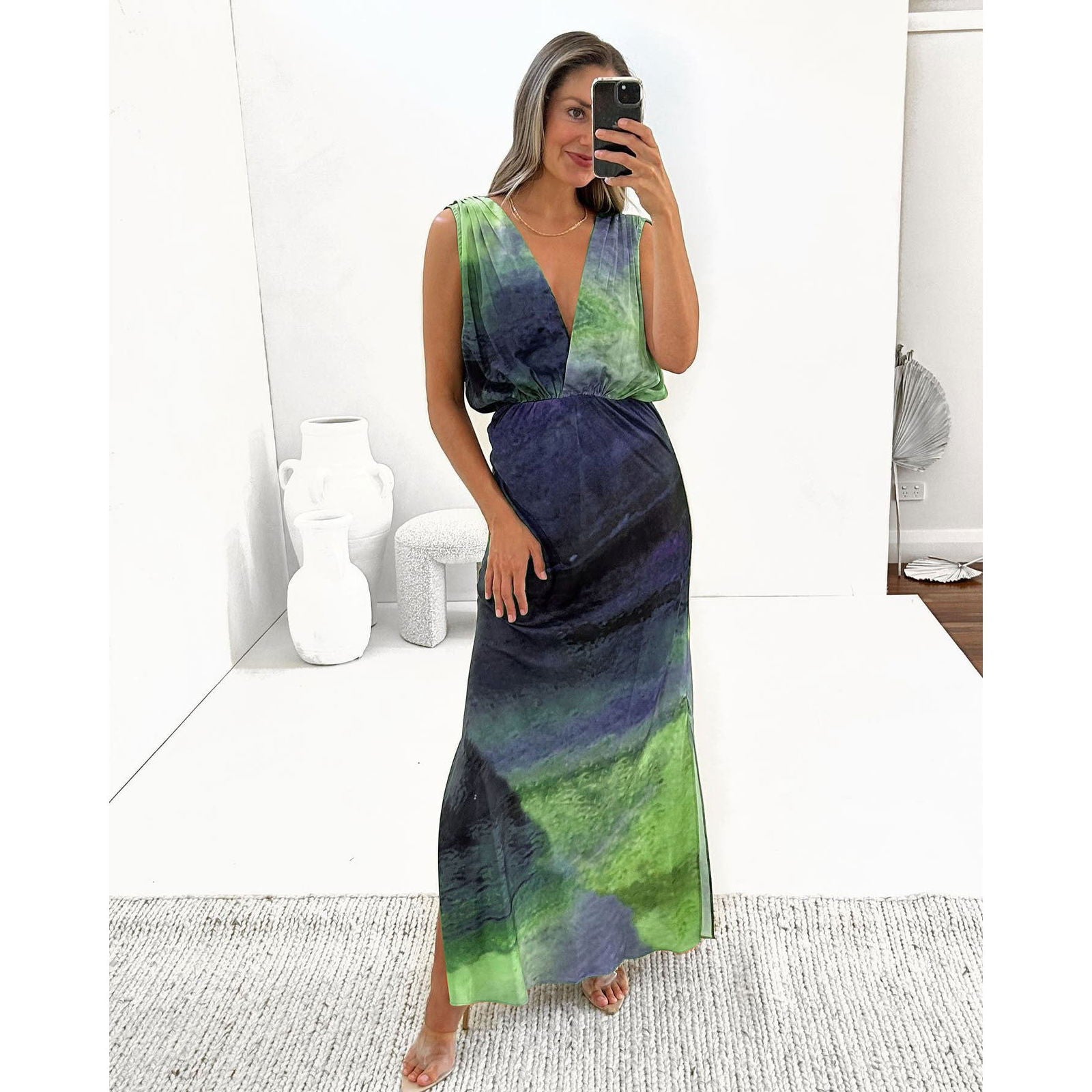 Vestido holgado de vacaciones con abertura en la espalda