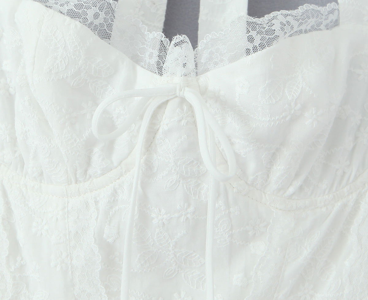 Vestido con tirantes y cuello halter de encaje sencillo de FallFresh