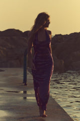 Vestido halter ajustado, sencillo y de otoño