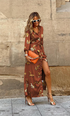 Vestido de otoño con estampado de leopardo, escote en V, manga larga y dobladillo amplio