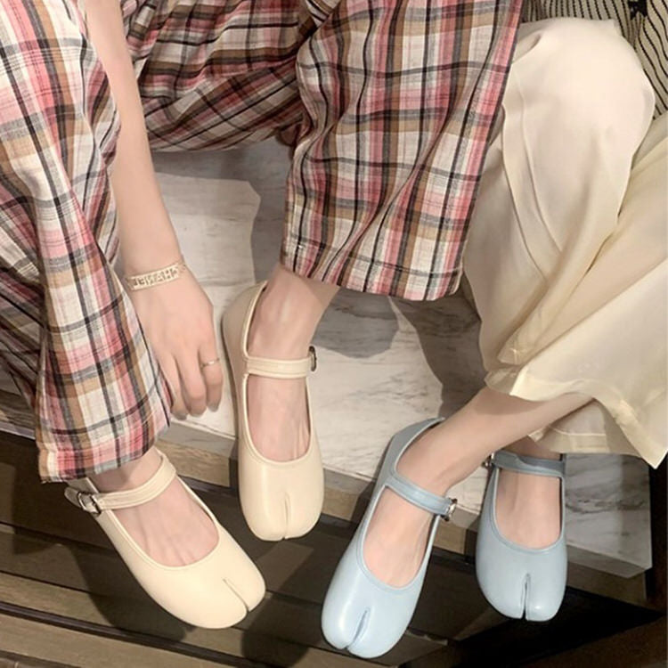 French Girl Tabi-Ballerinas mit geteilter Zehenpartie