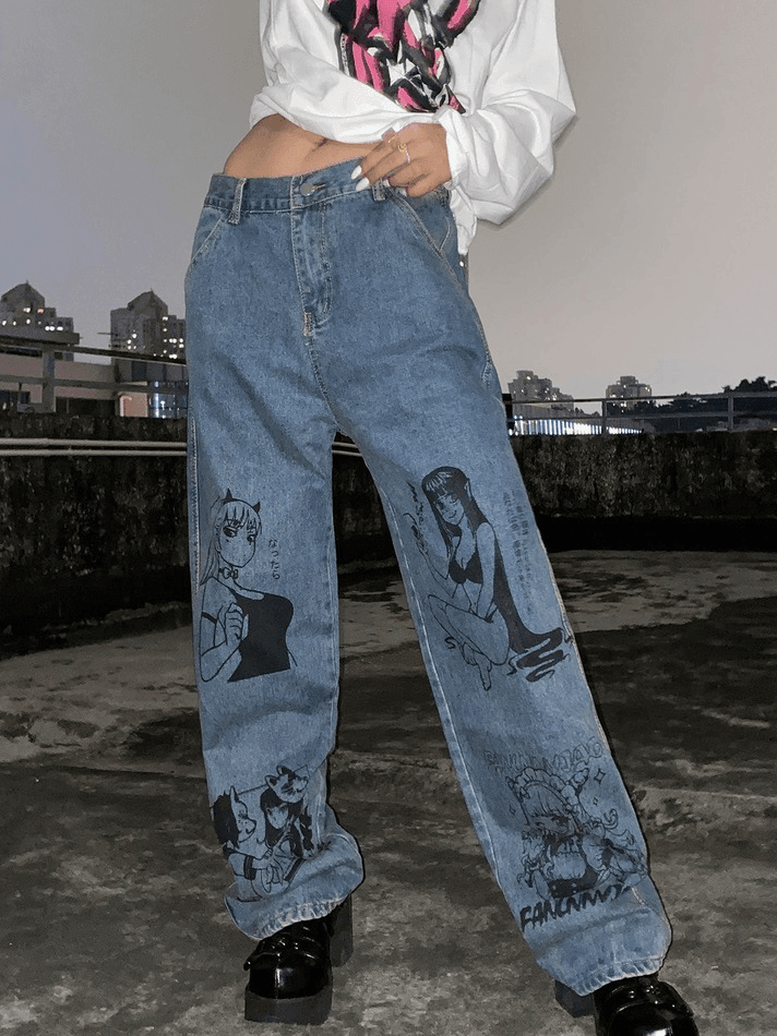 Graffiti-print boyfriend jeans