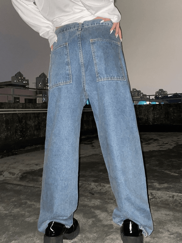 Graffiti-print boyfriend jeans