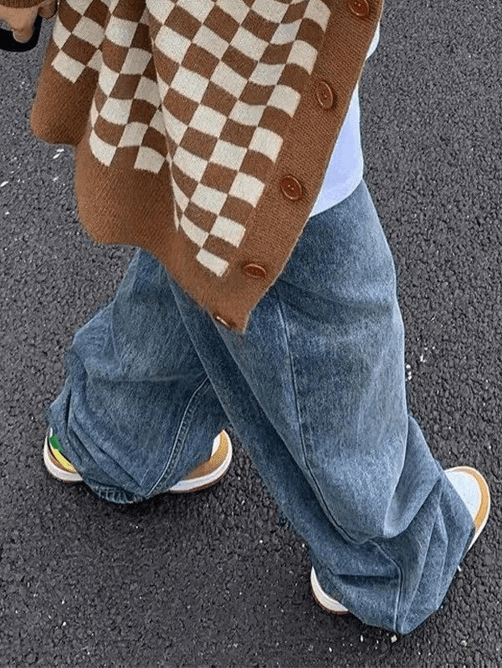 Washed blue belted boyfriend jeans