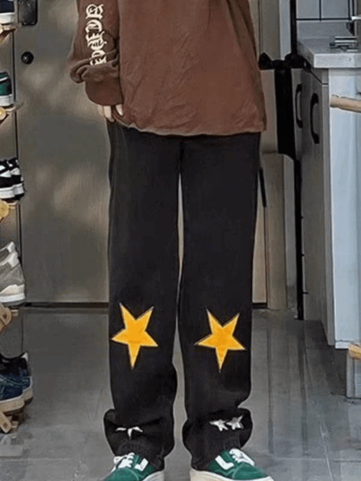 Star Patch Straight Boyfriend Jeans