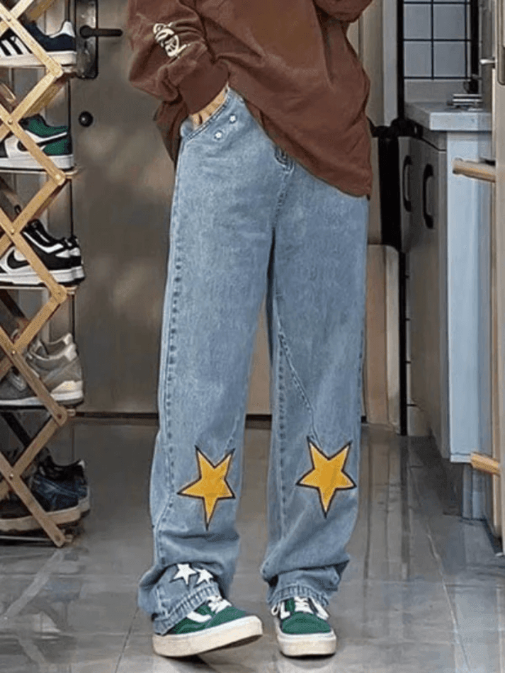 Star Patch Straight Boyfriend Jeans