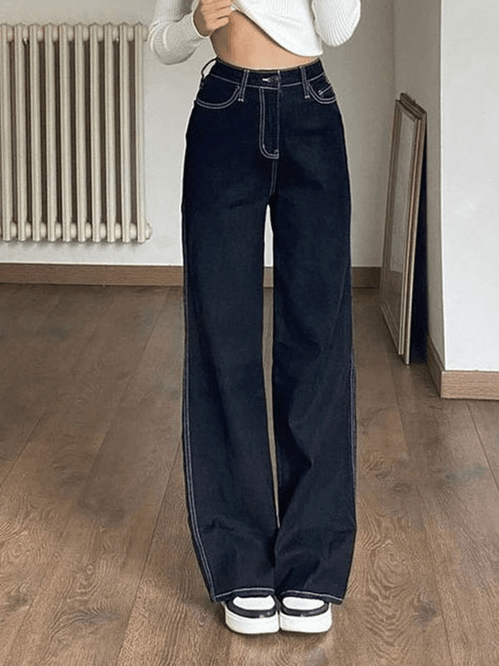 Stitched high waisted boyfriend jeans