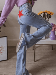 Flared Jeans mit Stern-Patchwork auf der Rückseite