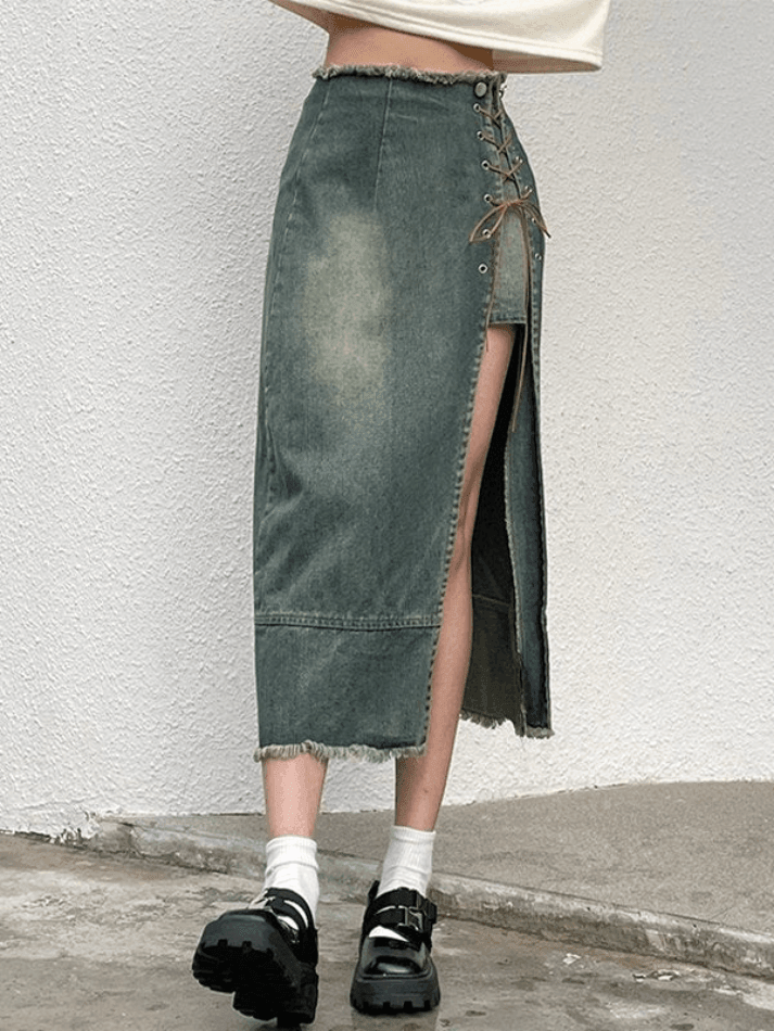Cargo-Jeansrock mit Patchwork-Schnürung und Schlitz