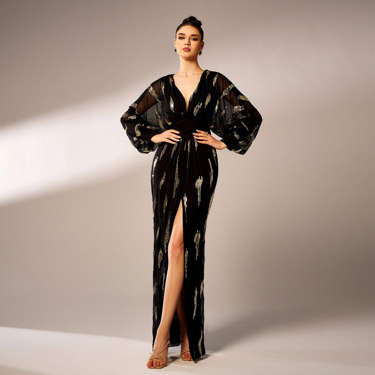 Long Sleeved Elegant V neck Long Sequined Cocktail Evening Dress Bridesmaid