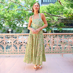 Sweet Printed Sleeveless Halter Big Backless A line Dress