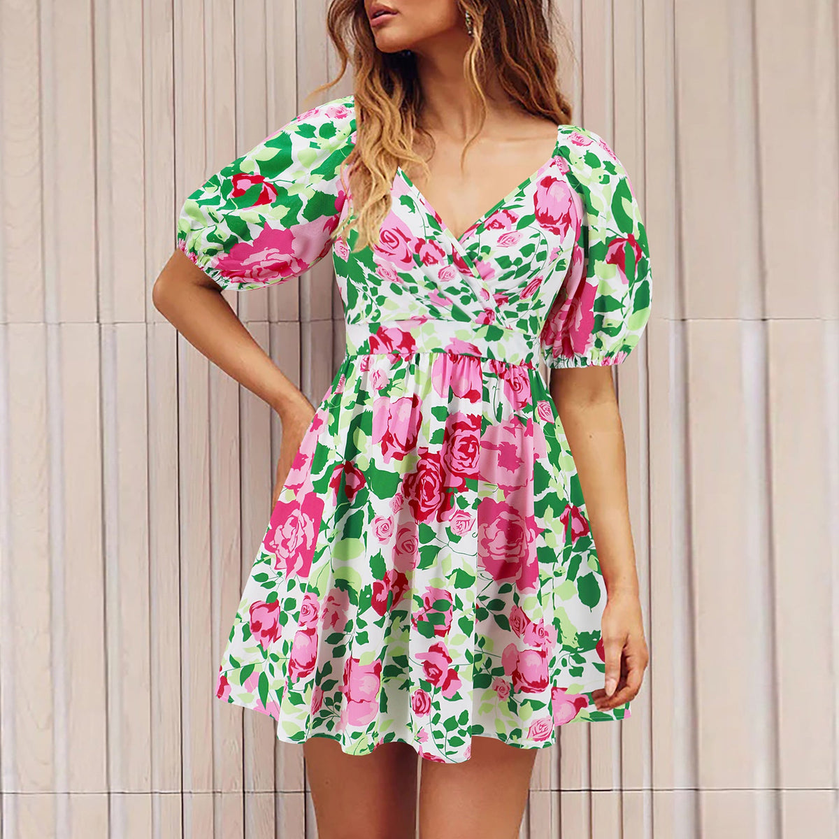 V Neck Printed Beach Dress Lantern Sleeve Short Dress Popular