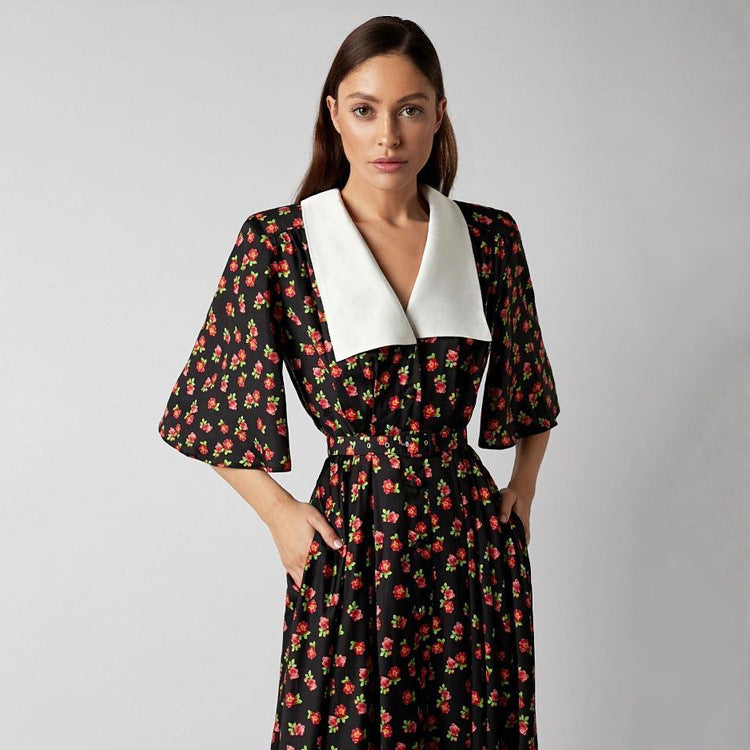 Vestido elegante de manga corta con cuello de muñeca y abertura en la cintura con estampado floral