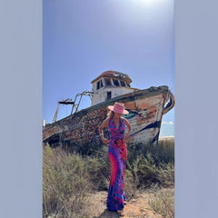 Vestido estampado sin mangas con cuello en V y corte A