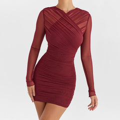 Vestido de gasa transparente de manga larga ajustado plisado a la cadera para otoño