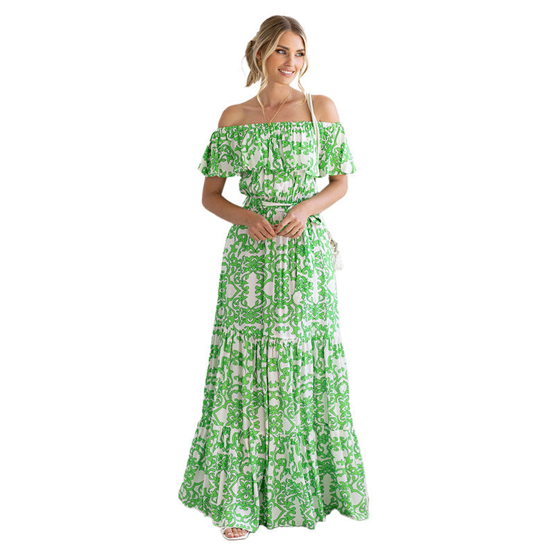 Vestido elegante de corte amplio con vuelo, hombros descubiertos y mangas con volantes y estampado floral
