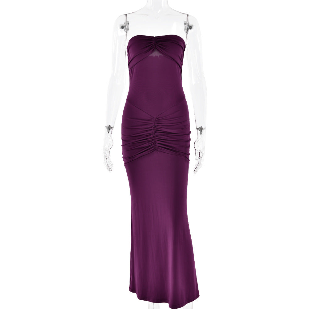Vestido de noche plisado de color liso con espalda descubierta y top de tubo ajustado