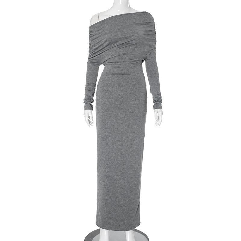 Vestido largo ajustado de color liso con cuello diagonal, hombros caídos, manga larga y cintura alta