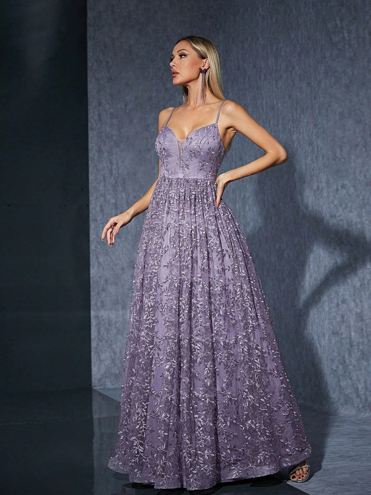 Vestido de tirantes para novias, vestido de dama de honor, vestido de coro para presentaciones en reuniones anuales, vestido grande bordado