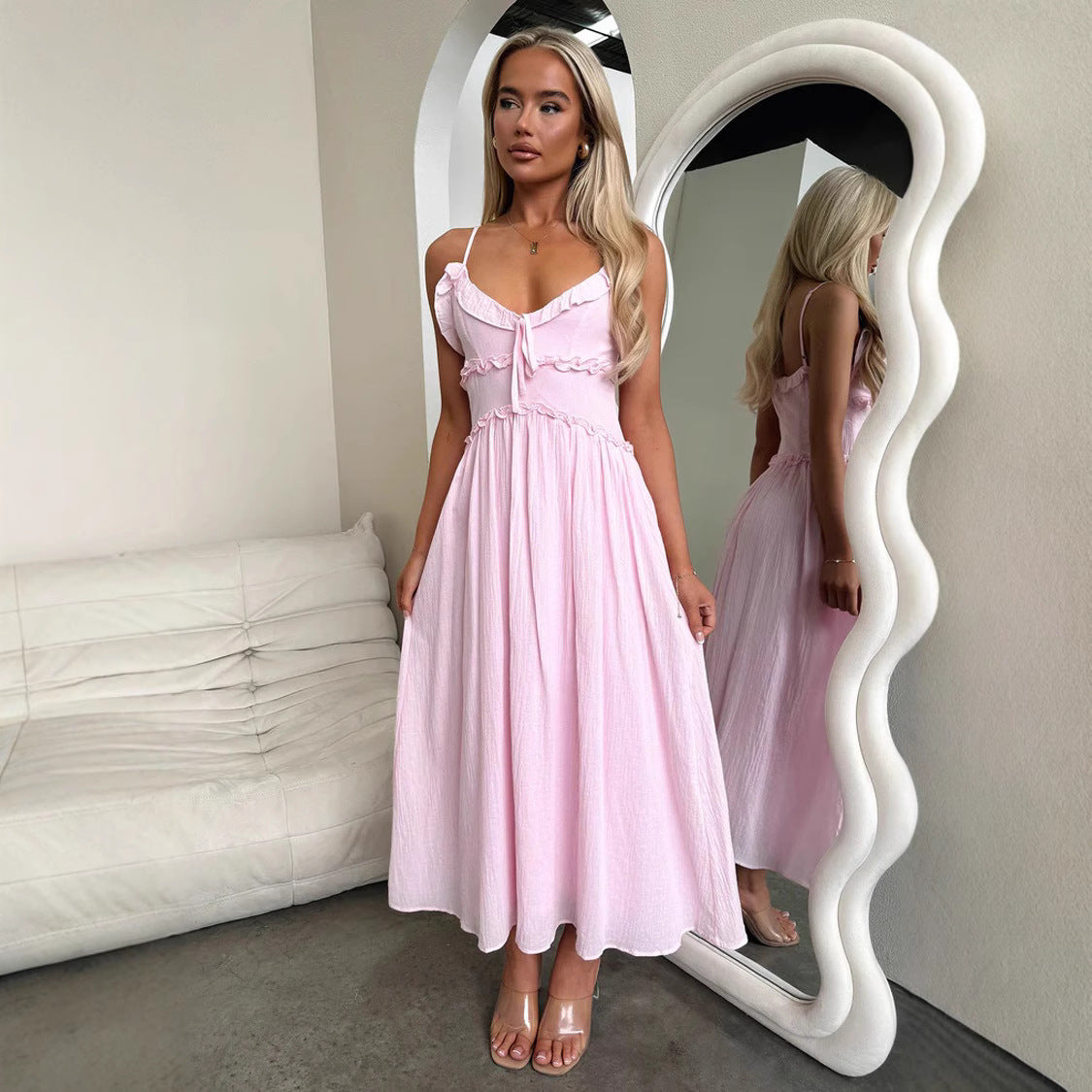 Vestido informal holgado con tirantes y volantes para vacaciones
