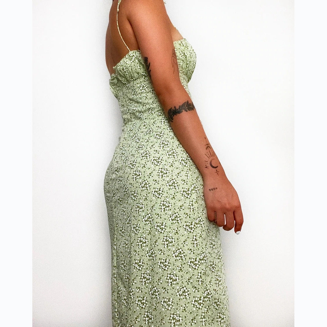 Floral Fresh Sweet Waist Trimming Strap Dress