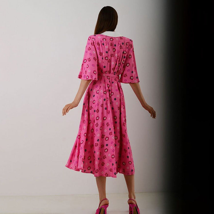 Vestido elegante de manga corta con cuello de muñeca y abertura en la cintura con estampado floral