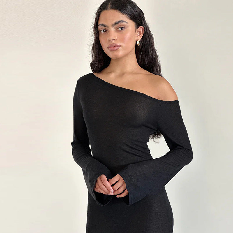 Vestido formal elegante de color liso con hombros oblicuos y manga larga