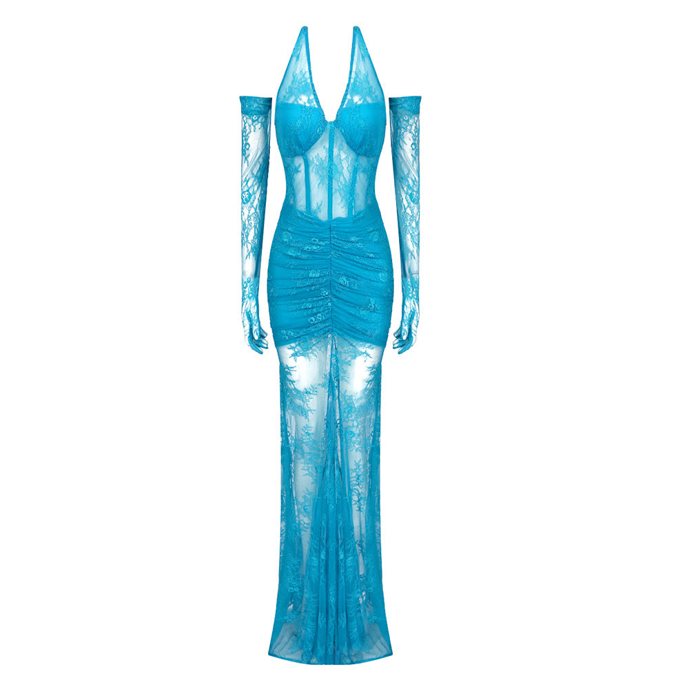 Vestido semitransparente con guantes halter de encaje azul y negro