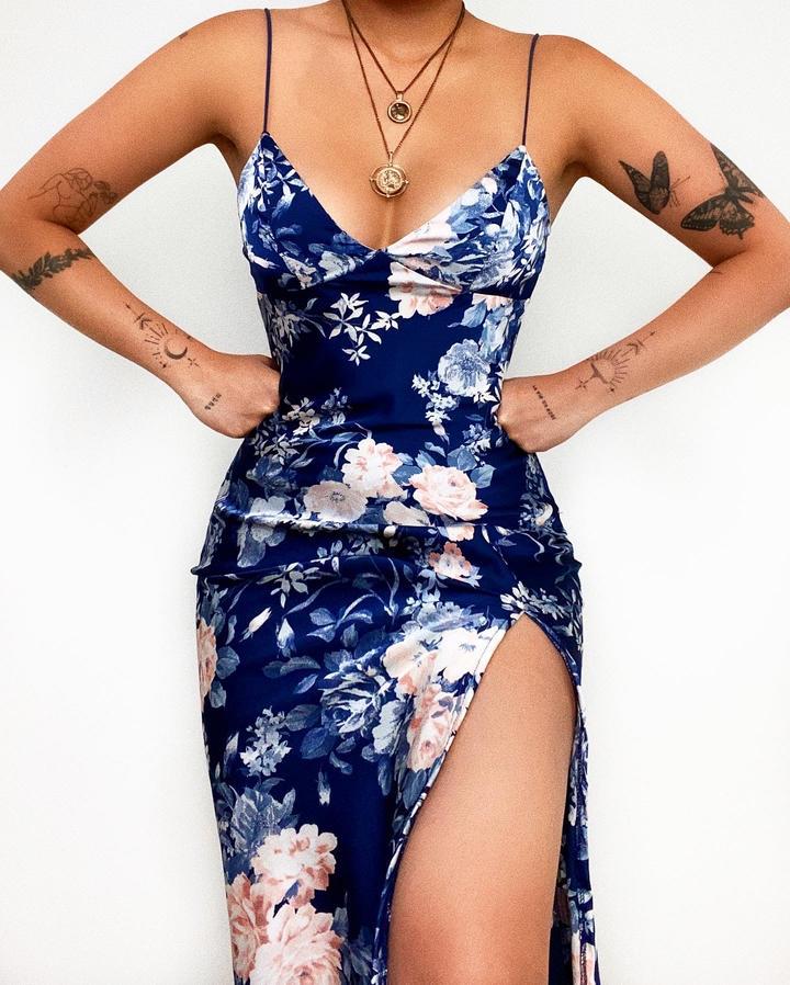 Vestido de tirantes finos con estampado digital floral