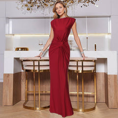 Vestido plisado ajustado sin mangas de color sólido