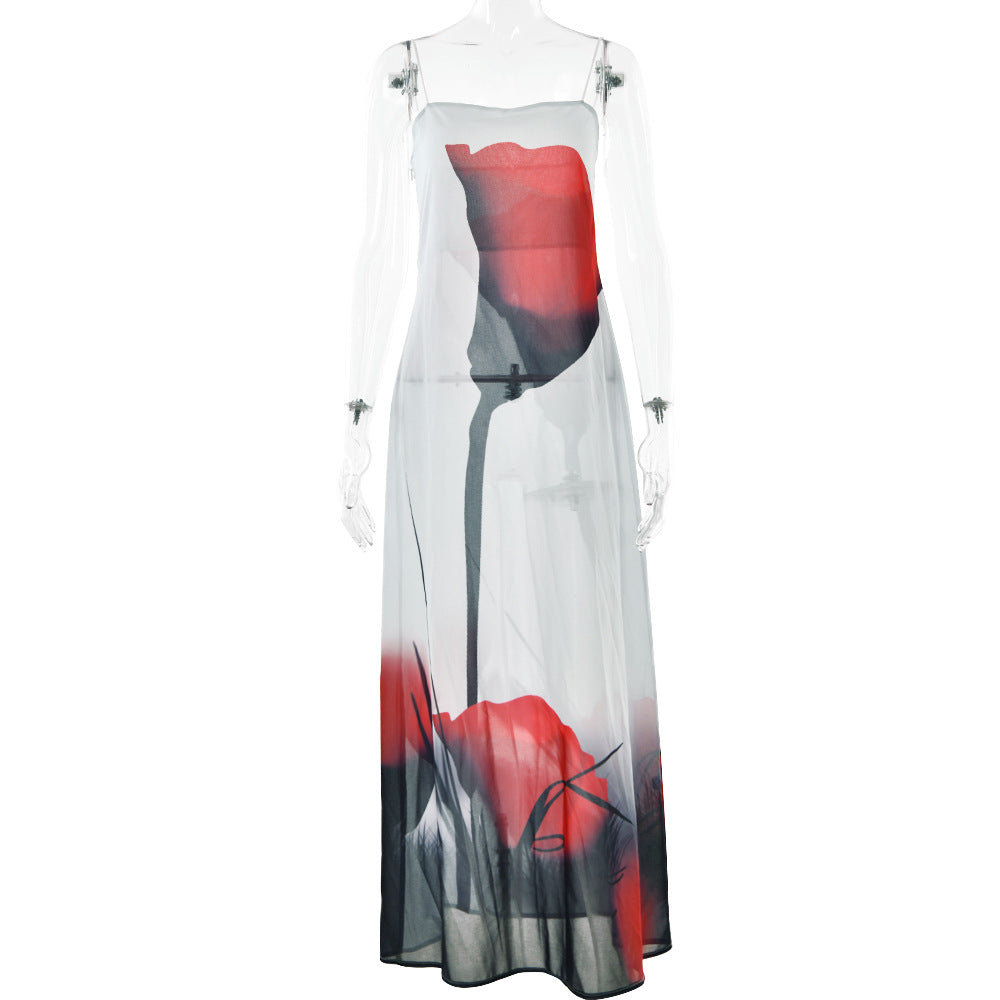 Vestido largo con tirantes transparentes y estampado con escote pronunciado