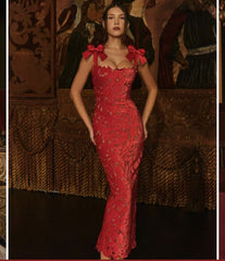 Vestido tubo con aberturas y bordado de encaje Entry Lux Bow High Sense