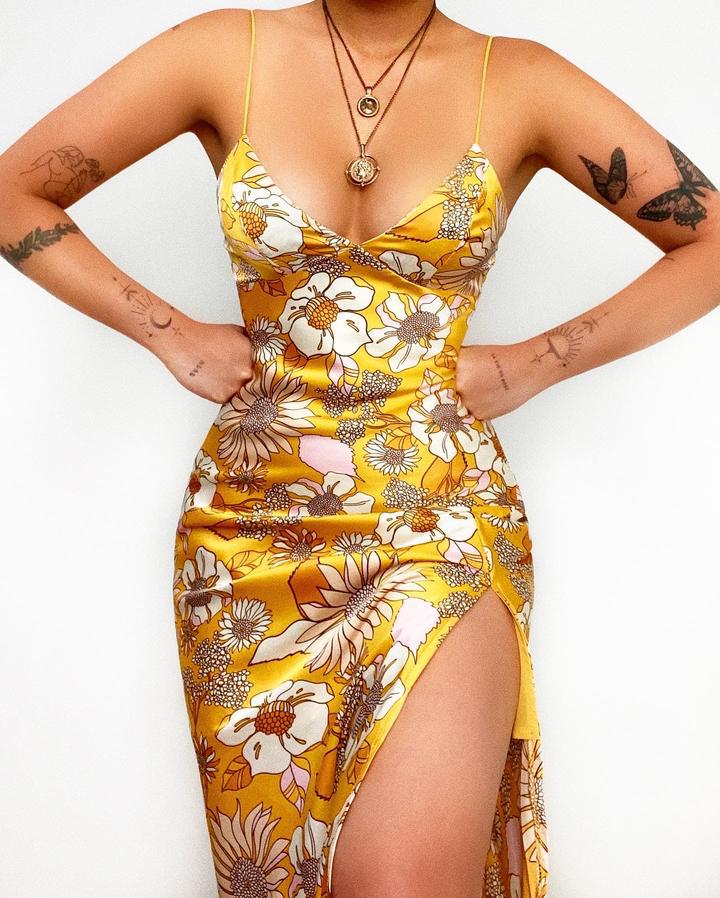 Vestido de tirantes finos con estampado digital floral