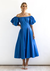 Vestido informal de cintura alta con mangas abullonadas y cuello desbocado en color sólido