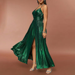 Vestido retro plisado con abertura y tirantes