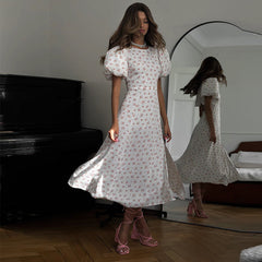 Vestido francés de cuello redondo con estampado floral, mangas abullonadas, espalda descubierta y abertura, fresco y dulce.