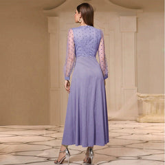 Vestido ajustado de cintura alta con cuello redondo y manga larga