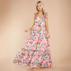 Elegantes kragenfreies Kleid mit Blumenmuster und Trägern
