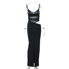 Vestido de tirantes con aberturas de malla y retazos transparentes