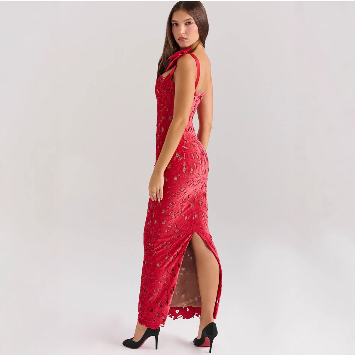 Vestido tubo con aberturas y bordado de encaje Entry Lux Bow High Sense