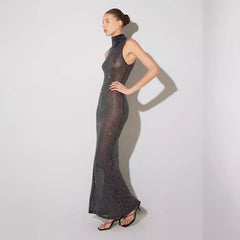 Vestido maxi transparente con aberturas, malla y diamantes de imitación, sin mangas