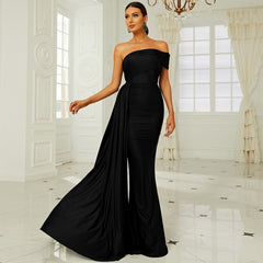 Vestido de noche elegante de dama de honor con escote barco, largo, cruzado en el pecho y lazo en la cadera.