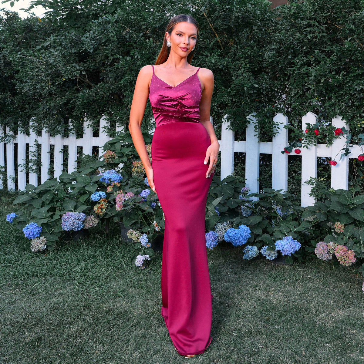 Sleeveless Elegant Solid Color V Neck Tight Waist Sling Sheath Maxi Dress Evening Dress