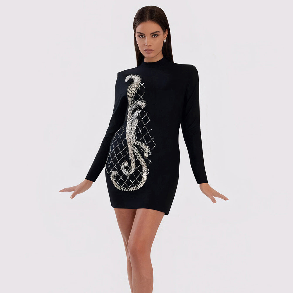 Vestido de fiesta de cena con manga larga, bordado intenso y ajustado que adelgaza la cadera.