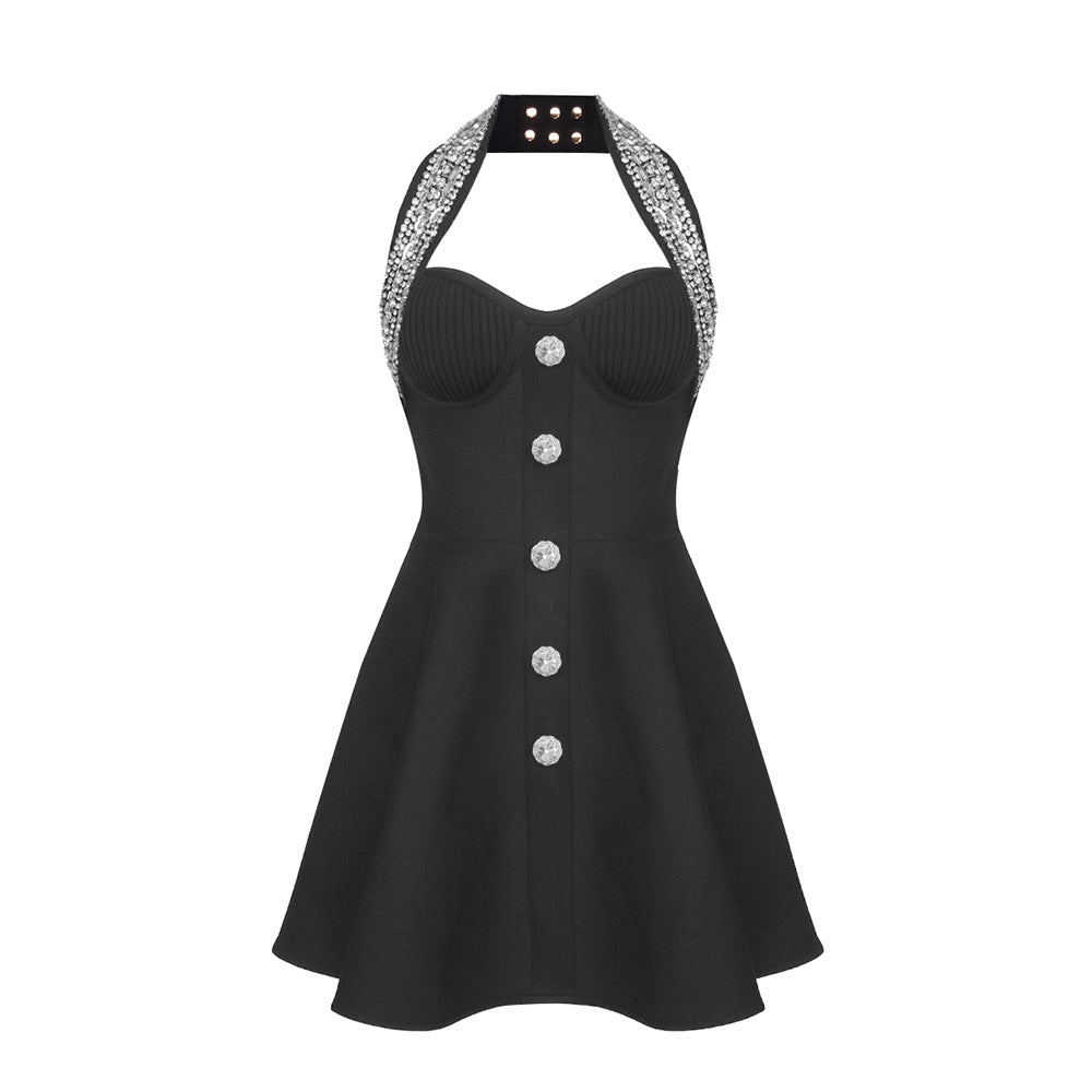 Vestido negro sin mangas de estilo industrial pesado con cuentas, corte A, estilo vendaje, ajustado.