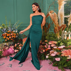 Vestido de noche elegante de dama de honor con escote barco, largo, cruzado en el pecho y lazo en la cadera.