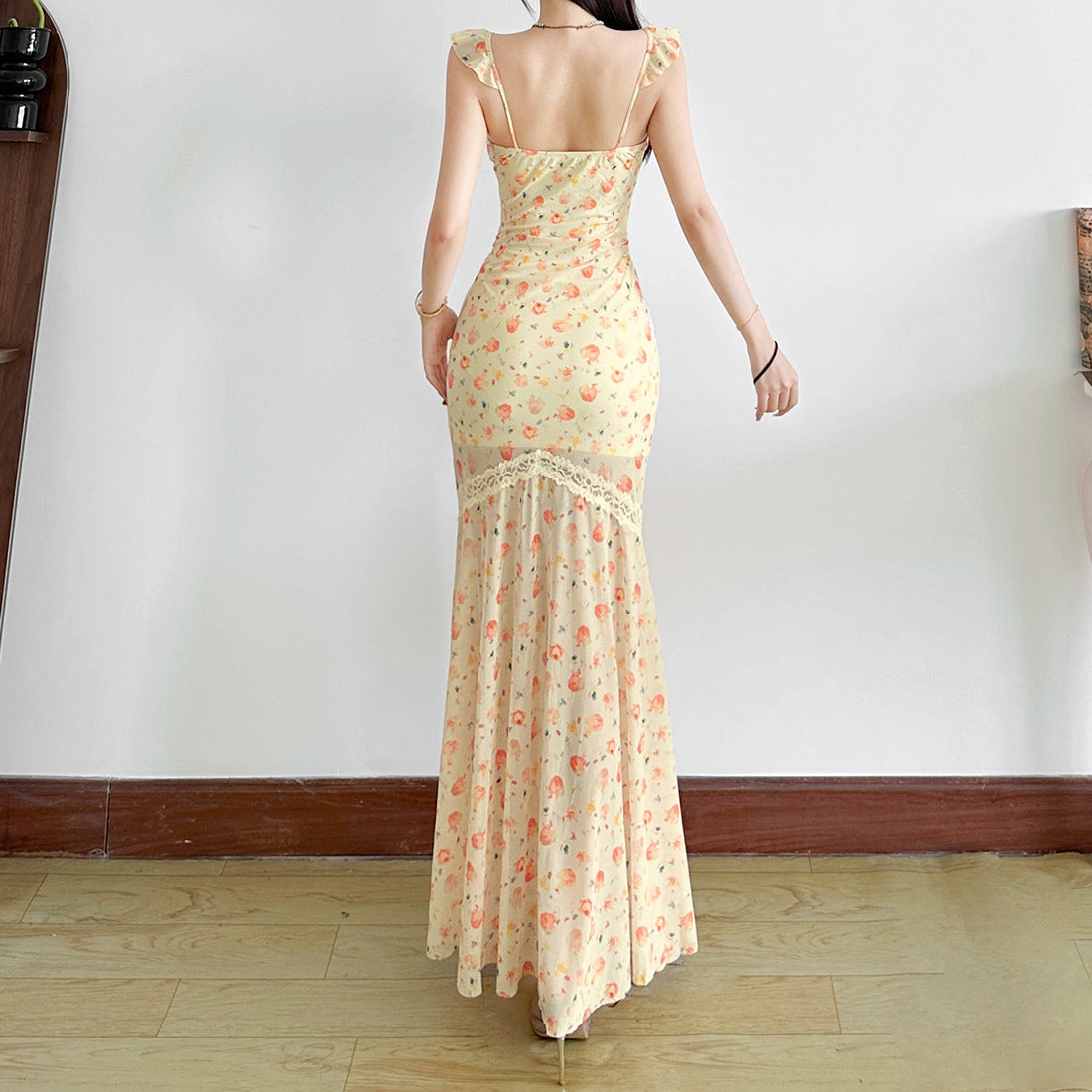Tie-waist fishtail fruit print slim dress