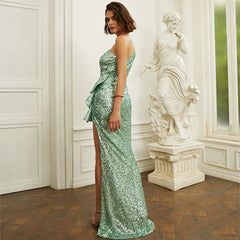 Vestido de noche elegante, ajustado, largo, con lentejuelas y cola pequeña para fiesta anual.