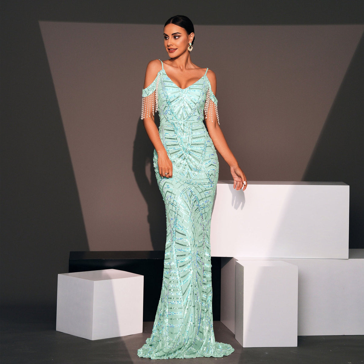 Strap Elegant V Neck Long Sequined Cocktail Fishtail Evening Dress Bridesmaid Dress