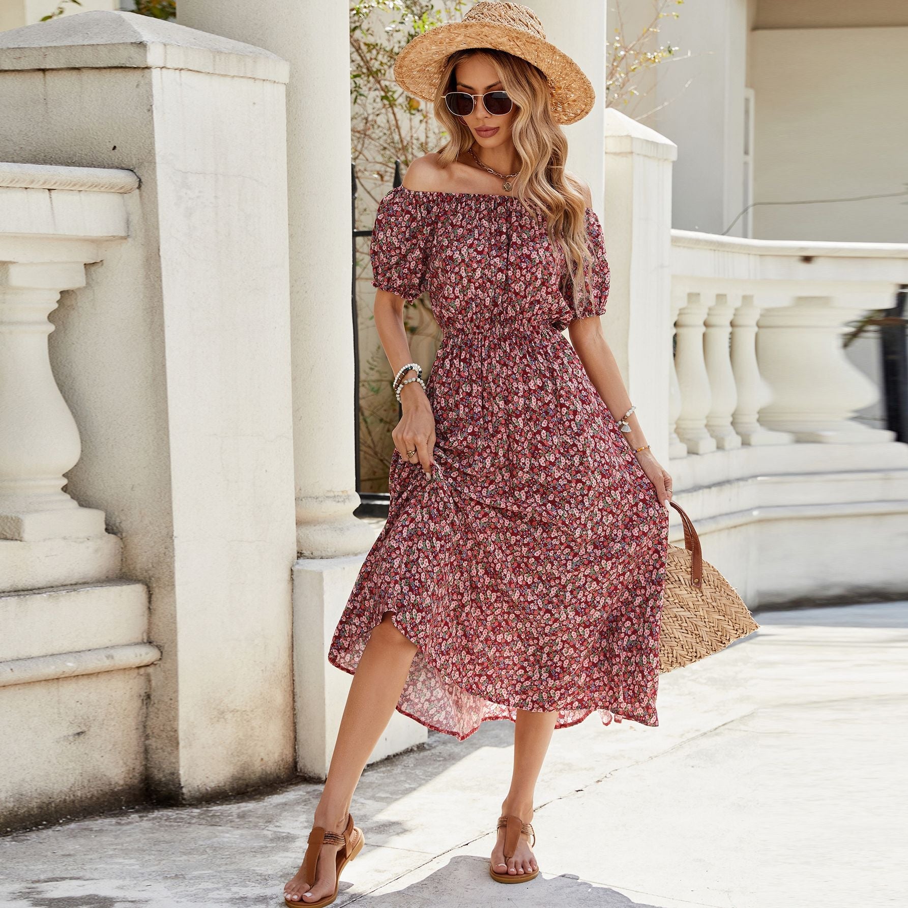 Vestido retro vacacional de manga corta con hombros descubiertos y estampado floral
